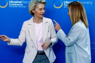 Η κανονικοποίηση της Ακροδεξιάς με ευρωπαϊκή σφραγίδα